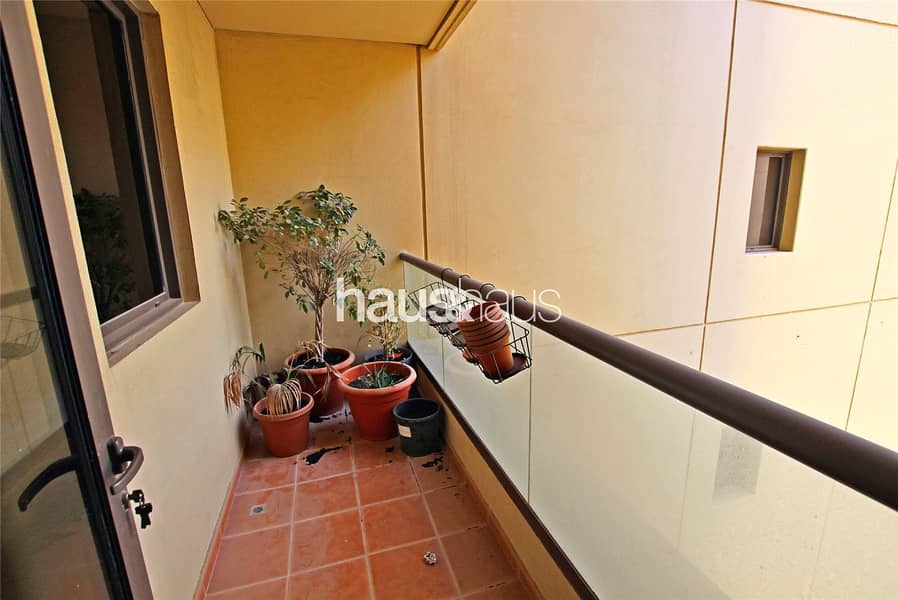 5 Shams 1 | Extremely Spacious | Ideal for investors