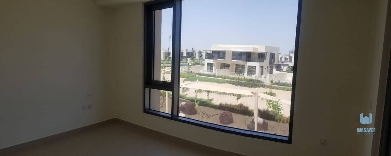 12 Modern 4bedroom Villa in Dubai hills!! ready to move  good location. .