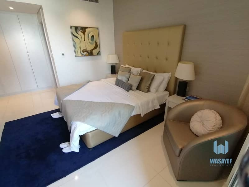 4 SPACIUOS - FULLY FURNISHED 3BR APARTMRNT- Vacant. .