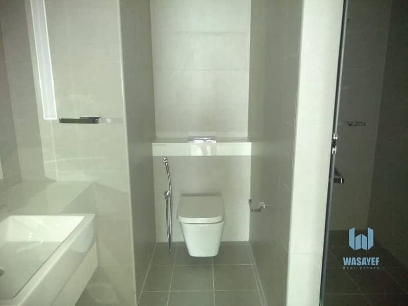 11 MODERN  BRIGHT SPACIUOS 1BR in business bay. . .