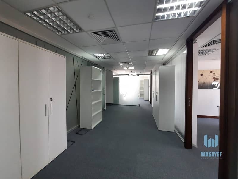 4 FULLY FURNISHED OFFICE ON SHEIKH ZAYED ROAD WITH ROAD VIEW. .
