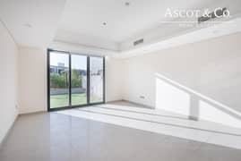End Unit |Close to Entrance| 4 BHK Villa