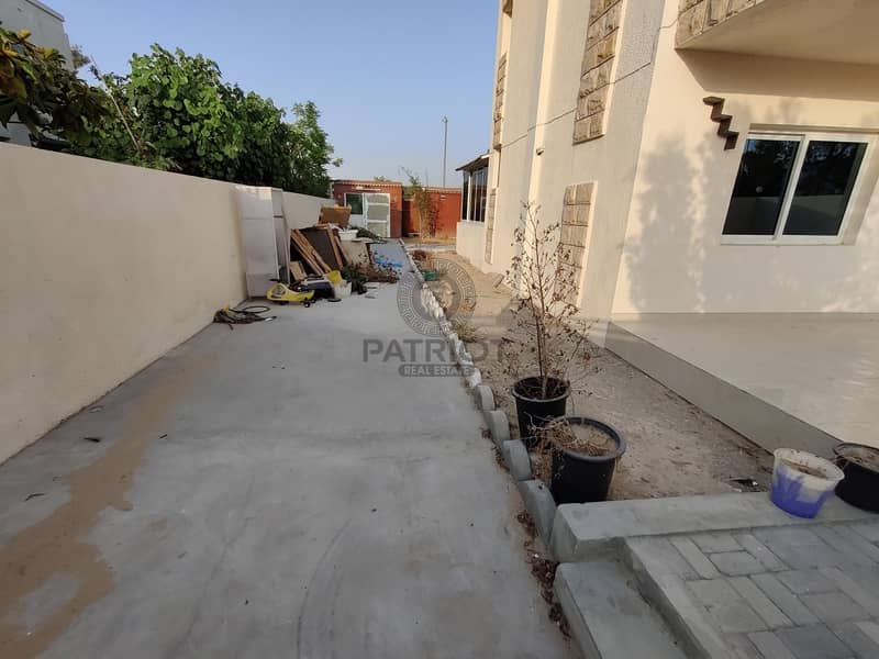 13 3 BR Villa in Al Garhoud with Garden Area