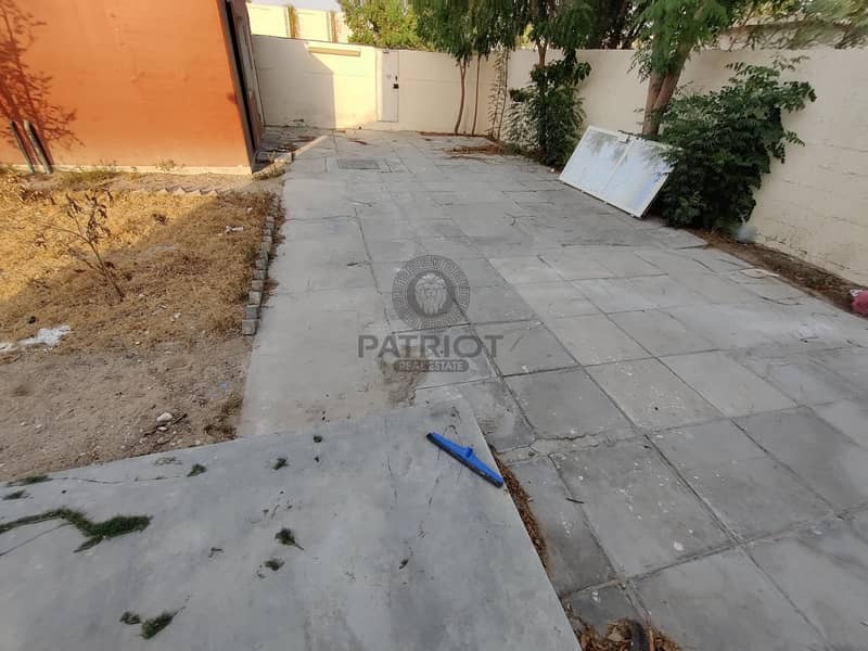 15 3 BR Villa in Al Garhoud with Garden Area