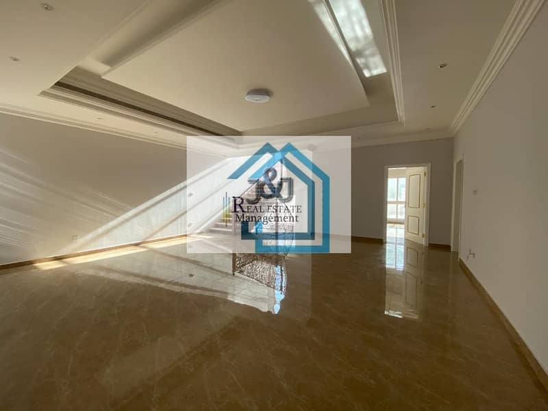 4 Private Entracnce | Spaccious 7 BR Villa in City