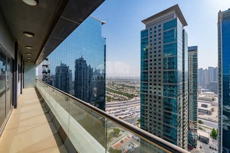 Refurbished | Massive Apartment | Lake Views
