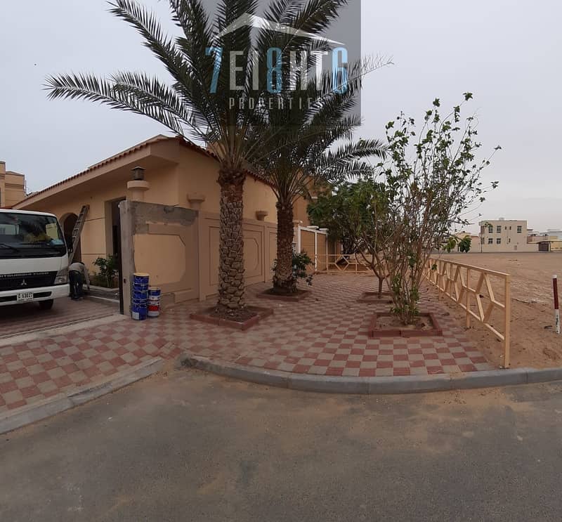 7 Beautifully presented: 2-3 b/r good quality semi-independent villa + garden for rent in Barsha South 1
