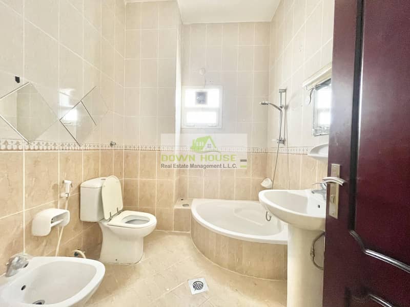 8 H: Hurry four bedroom hall apartment in mohamed bin zayed city