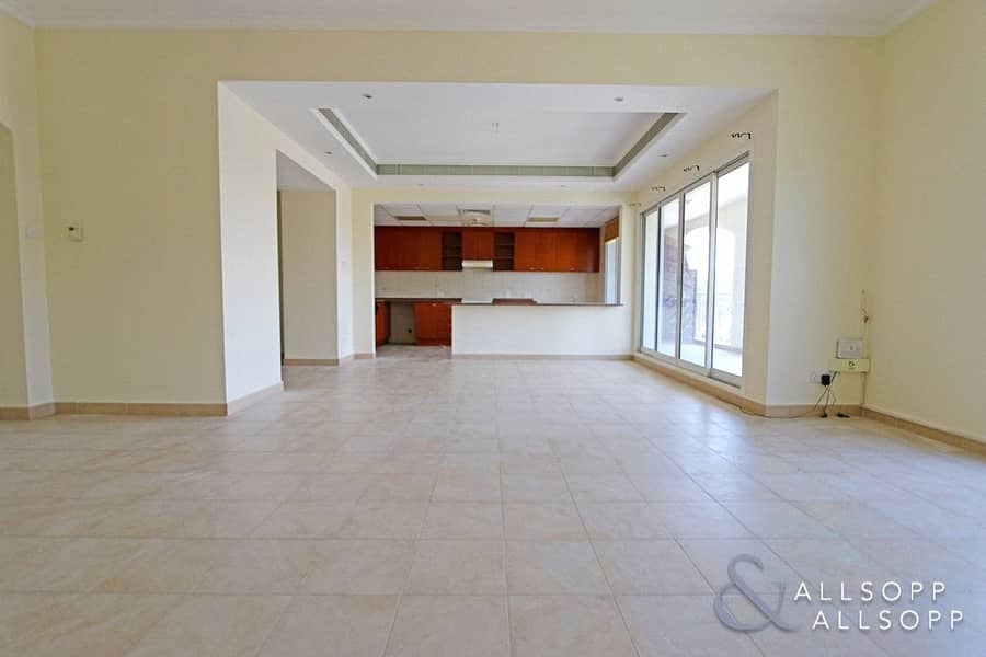 4 Large 2 Bedrooms | Balcony | 1679 Sq. Ft.