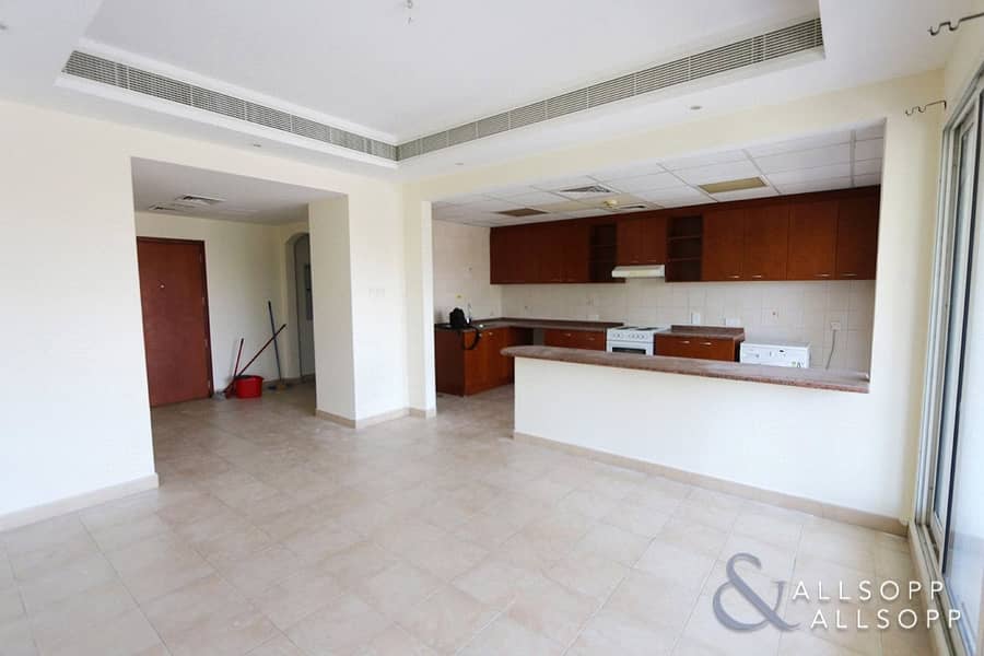 7 Large 2 Bedrooms | Balcony | 1679 Sq. Ft.