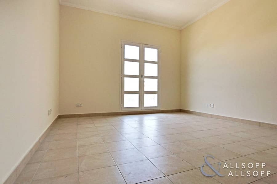 9 Large 2 Bedrooms | Balcony | 1679 Sq. Ft.