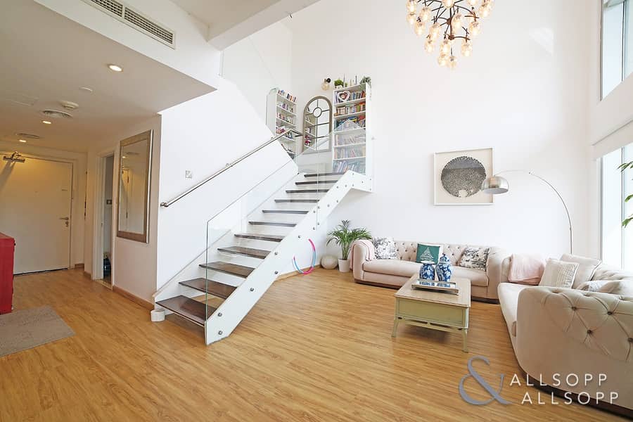 Fully Upgraded | Duplex | Full Canal View