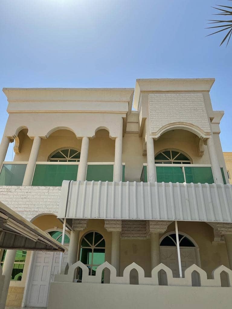 Villa for rent very clean area of 5000 feet for the price of a masterpiece *