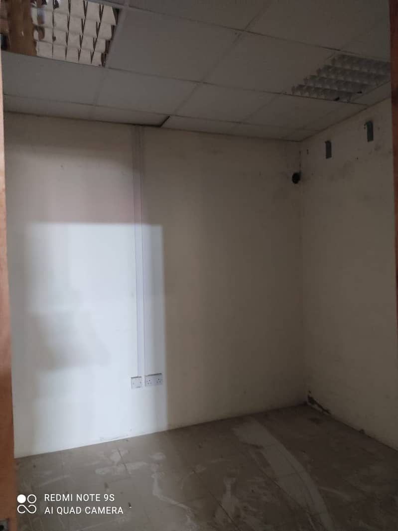 6 2250 SQ FT NEW WAREHOUSE 60000  AL QUOZ WITH OFFICE 2 MONTH FREE