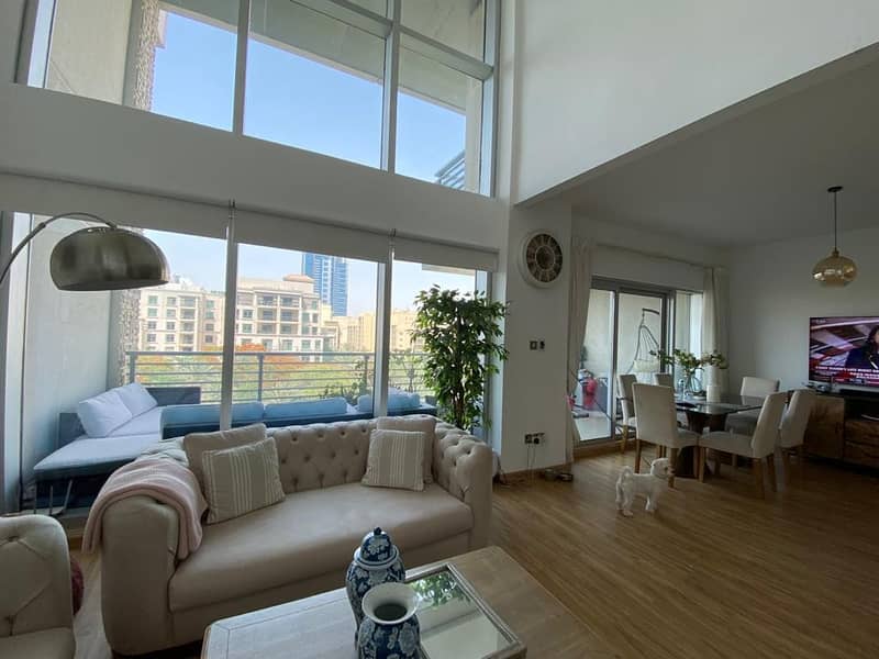 9 3 BHK Duplex Apartment / Spectacular Canal View