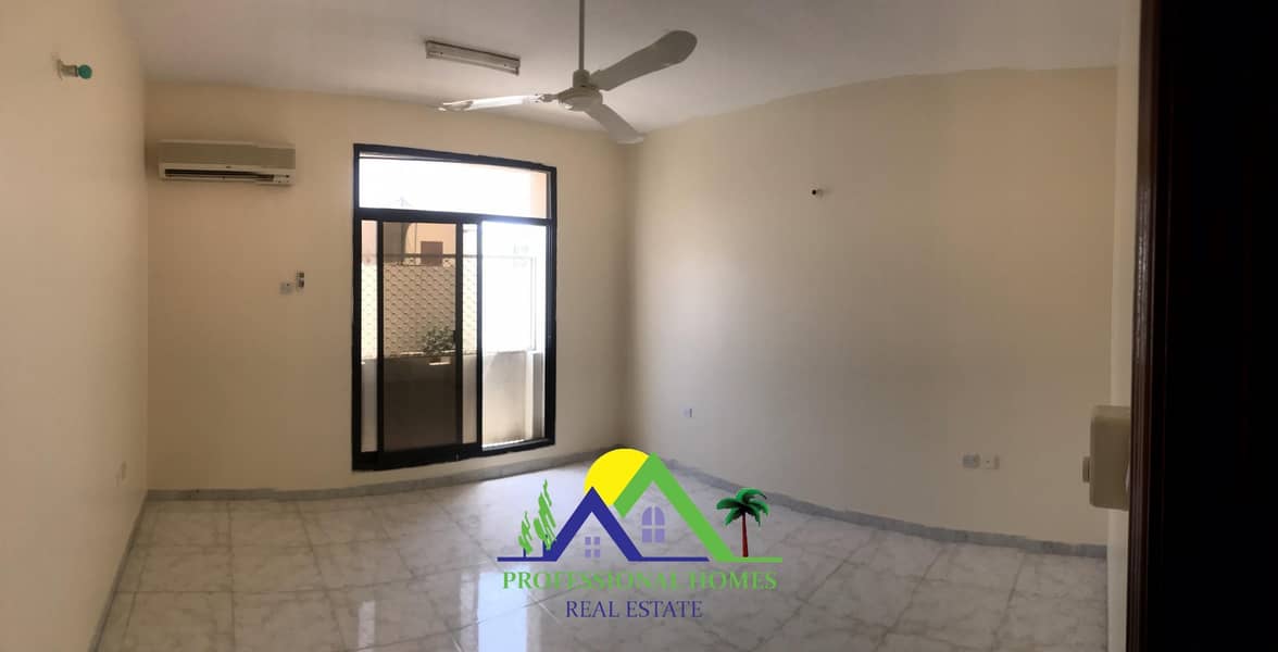 3 Specious 3Bhk with Majlis  &maidroom @45k in Basara Muwaiji