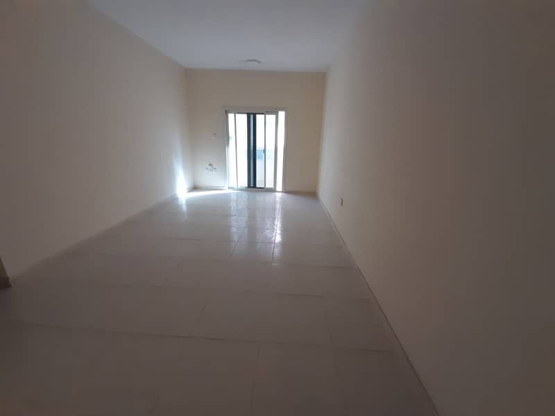 Spacious and very nice big 2 bedroom hall in only 25000  AED 1250 sqft in Muwaileh Sharjah call now 0555081782