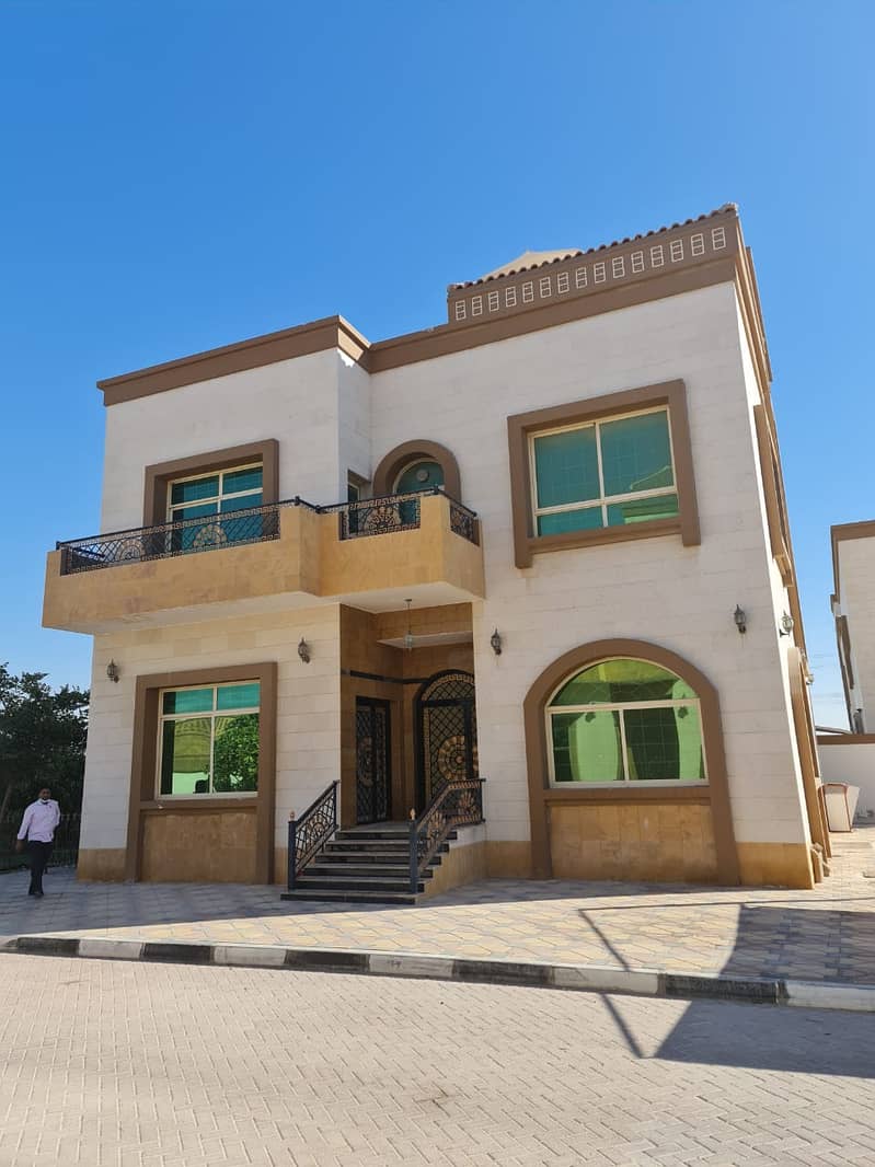 LUXURIOUS || 4 MASTER BEDROOMS || MAJLIS AND HALL || PRIVATE YARD || 140K