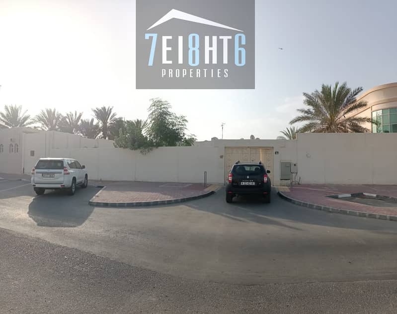 Outstanding property: 3 b/r good quality indep villa + maids room + large garden for rent in Al Wasl.