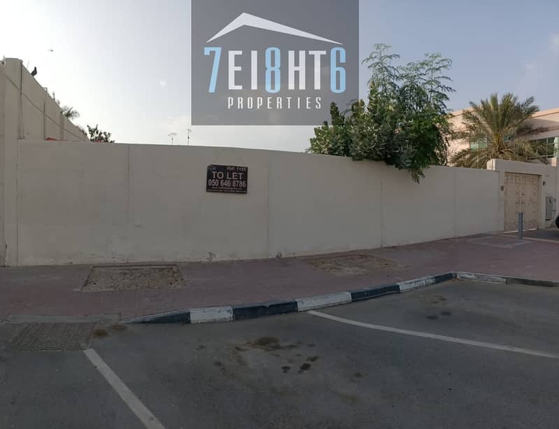 4 Outstanding property: 3 b/r good quality indep villa + maids room + large garden for rent in Al Wasl.