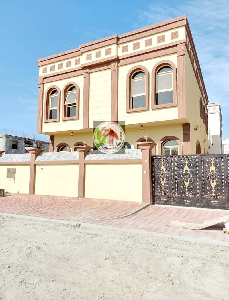 Villa for sale from the owner, new, super deluxe finishing and elegant decorations