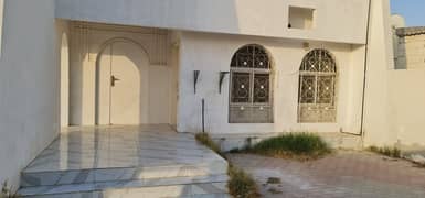 فیلا في الجزات 5 غرف 75000 درهم - 5139975