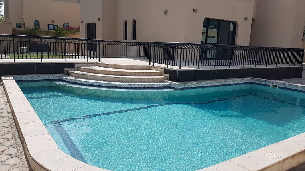 *** ALLURING DEAL – Extensive 4BHK Duplex Villa with Private Sparkling pool available in Al Falaj area ***