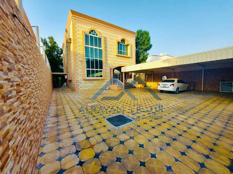 Very clean villa, furnished, with water and electricity, with the possibility of easy bank financing