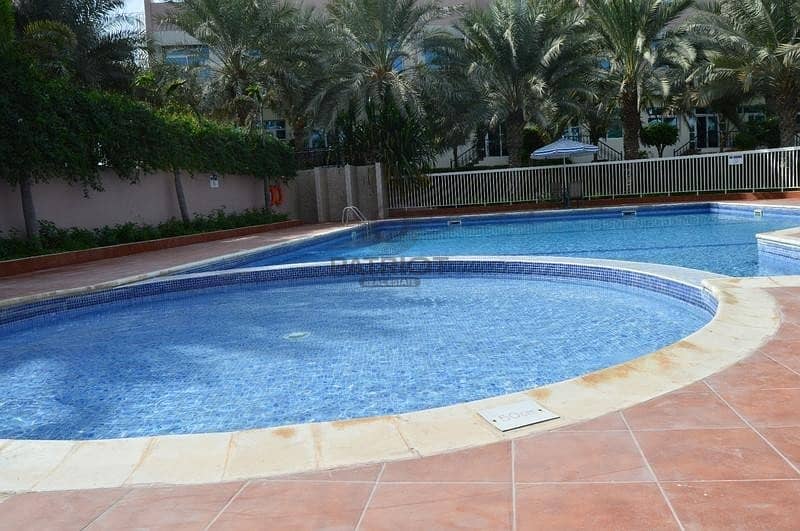5 Extremely Impressive  Leafy 4-BR  House In Barsha -1