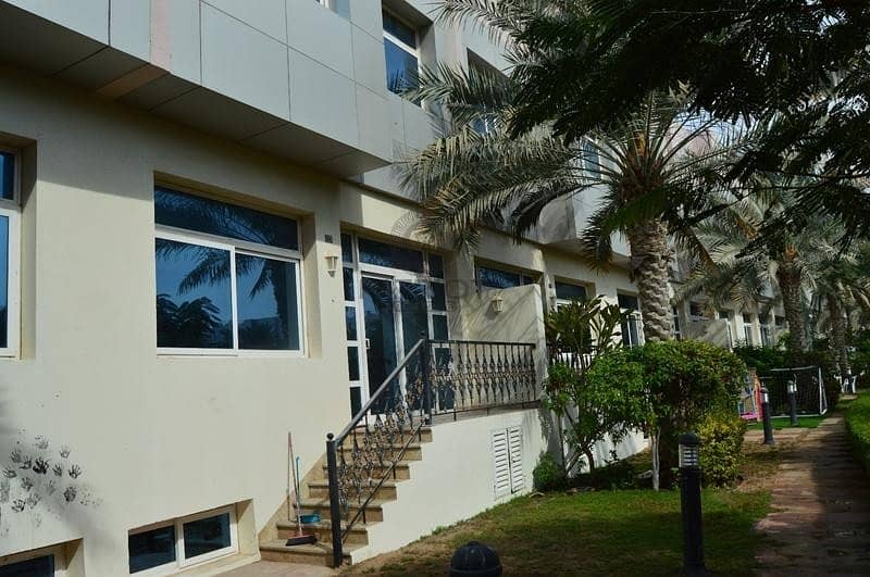 8 Extremely Impressive  Leafy 4-BR  House In Barsha -1