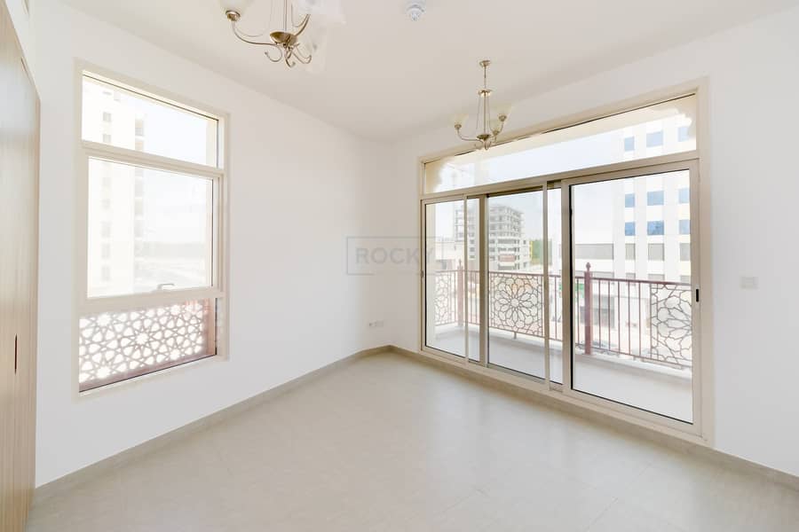 4 Exceptional 3 B/R with Huge Balcony | Closed Kitchen & Separate Laundry Area| Majan