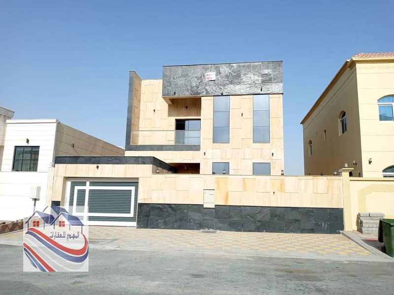 Villa for sale in the emirate of Ajman, Al Yasmeen area, super deluxe finishing villa, modern design