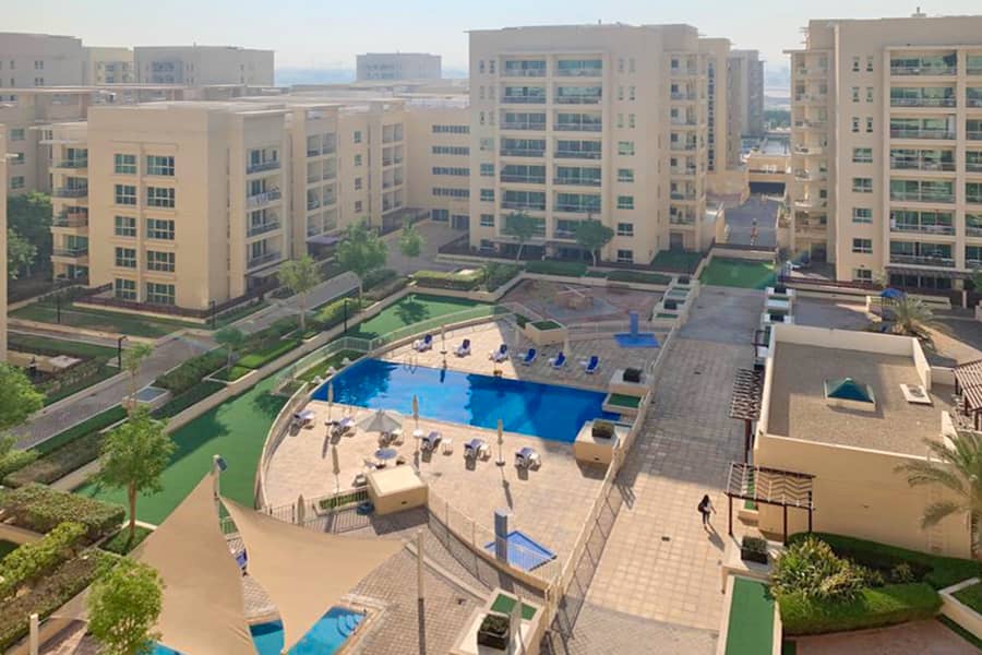 Greens 2br Unit in Al Thayyal with Pool View
