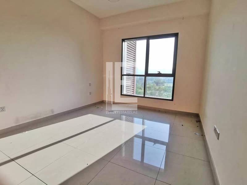 7 Inviting Golf Course View | Quality 3 BR Apartment