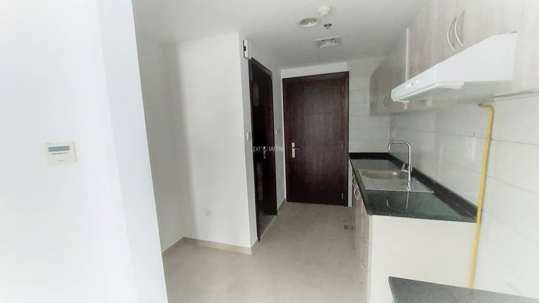 5 Dewa Building   Great  Amenities |  Studio with Semi Closed kitchen| Arjan !!!