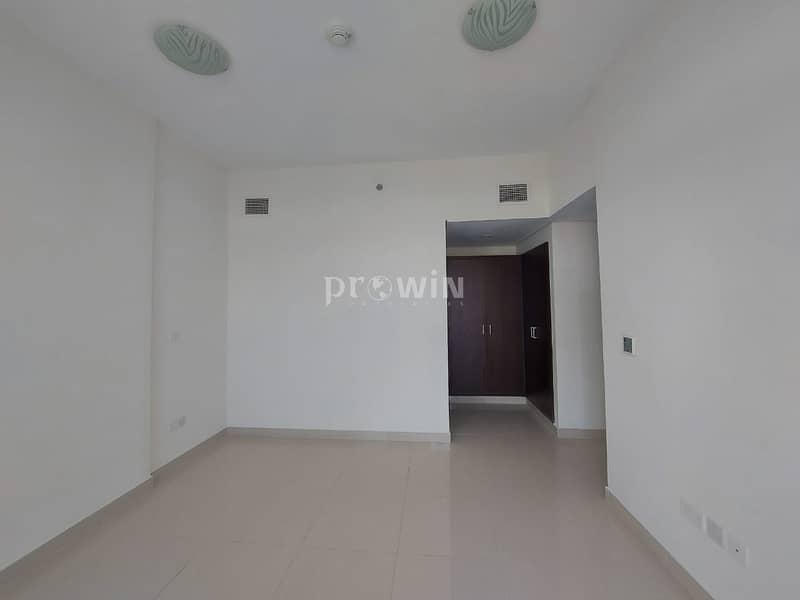 4 2 bedrooms with balcony | Close to Park and Al Khail Exit | Prime Location !!!
