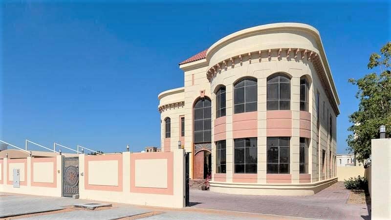 6 BR Luxurious Villa in Al Barsha Available