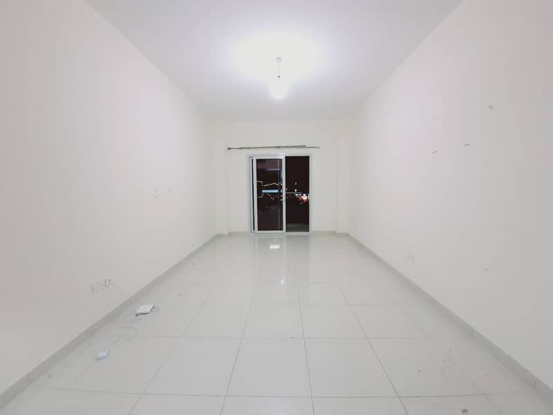 Квартира в Мувайле，Аль Захия, 28000 AED - 5171091
