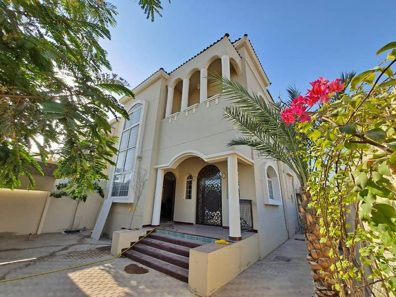 Вилла в Аль Мовайхат，Аль Мовайхат 1, 4 cпальни, 75000 AED - 5128130