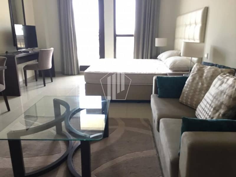 3 Fully Furnished apartment with pool view