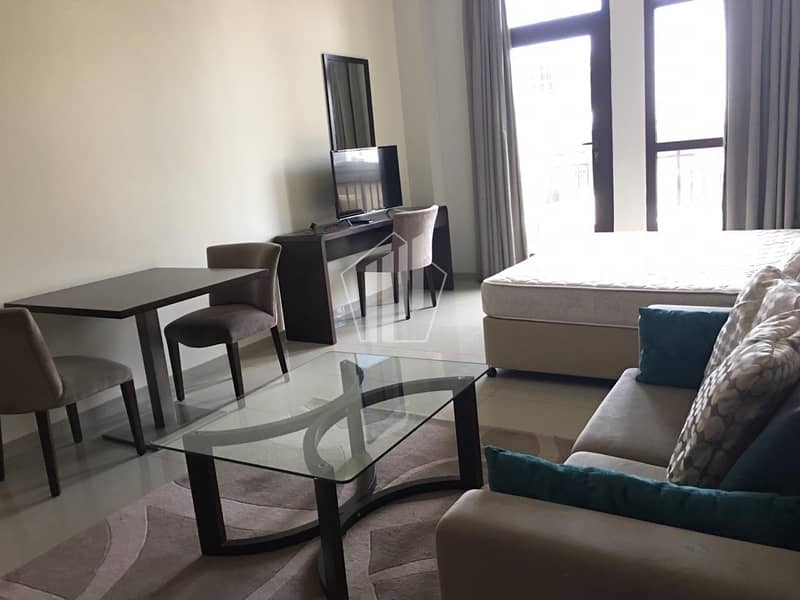 7 Fully Furnished apartment with pool view