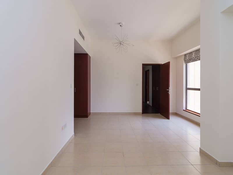 2 Vacant on Transfer | 3 Bed with Balcony | Sadaf 5