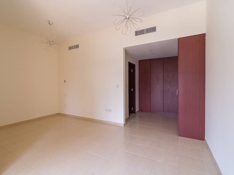 3 Vacant on Transfer | 3 Bed with Balcony | Sadaf 5