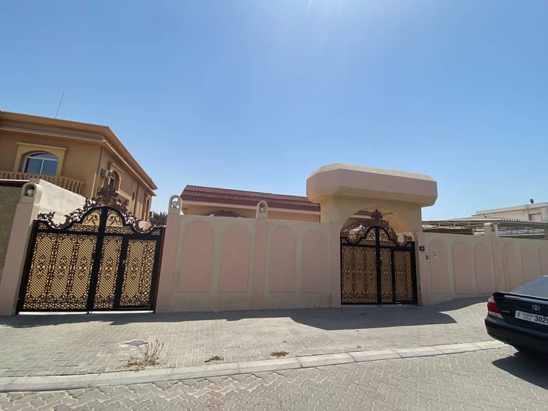 ground floor villa  three rooms in Al Falaj with AC