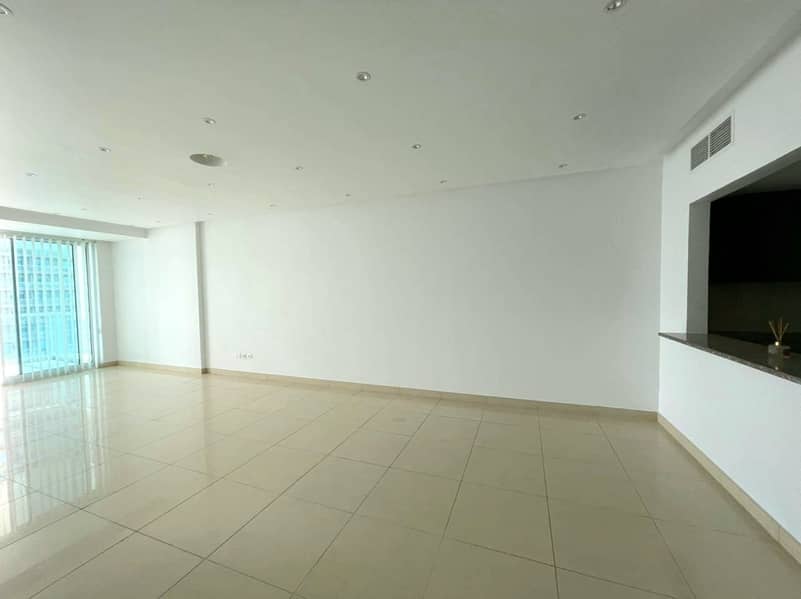 2 Lake and SZR View |Spacious 3 bedroom |High Floor