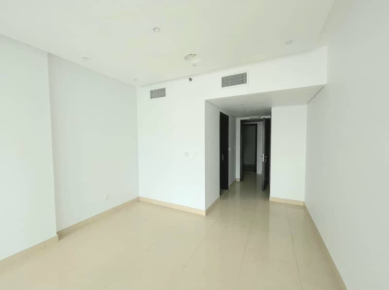 7 Lake and SZR View |Spacious 3 bedroom |High Floor