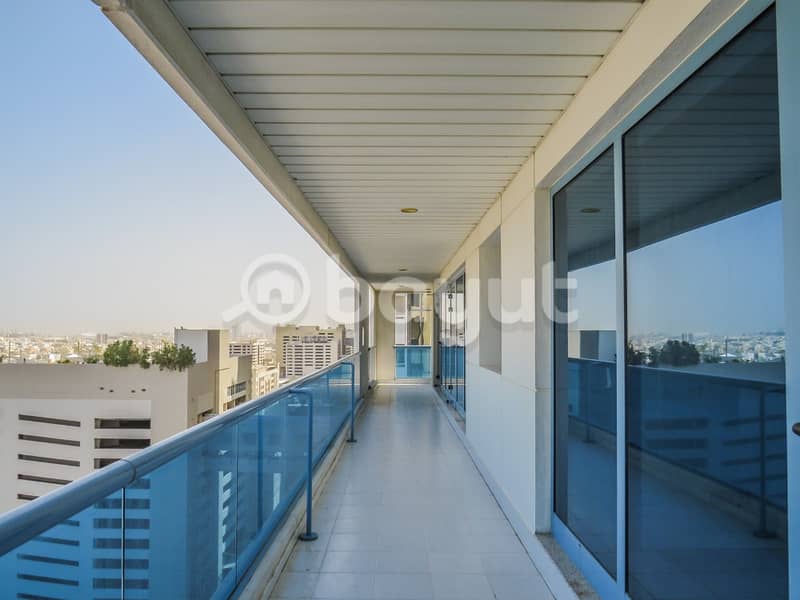 شقة في برج زعبيل،شارع الشيخ زايد 3 غرف 82000 درهم - 3509748