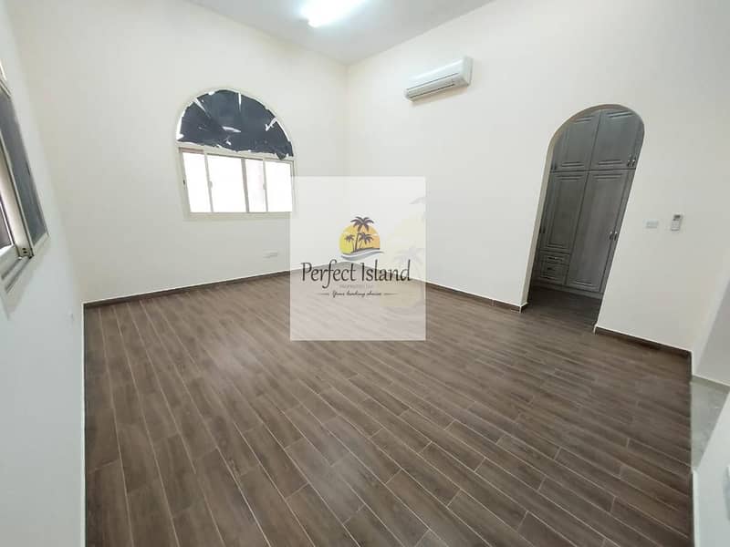 9 Catch Up Stylish Modern 4 BR+M | Private Entrance | First Floor