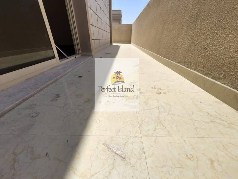 17 Catch Up Stylish Modern 4 BR+M | Private Entrance | First Floor