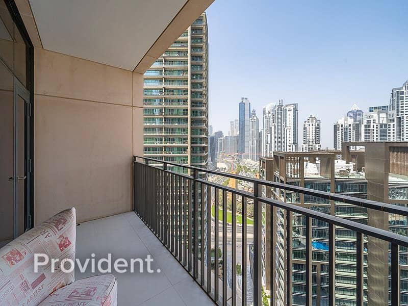 22 Stunning View | Two Balconies | Tenanted